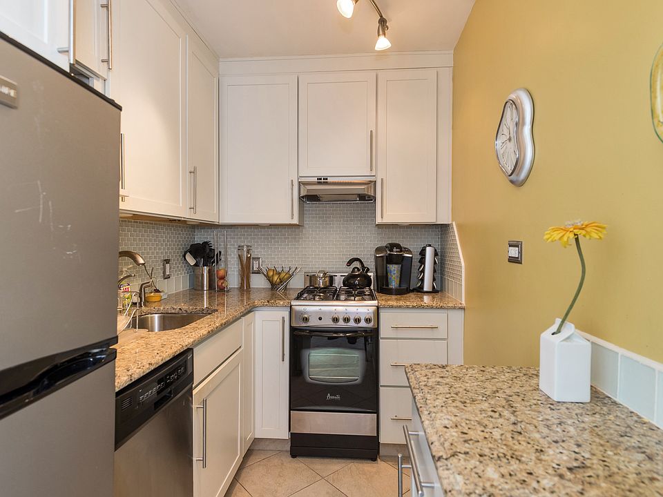 1st image of 7025 Yellowstone Blvd APT 21Z