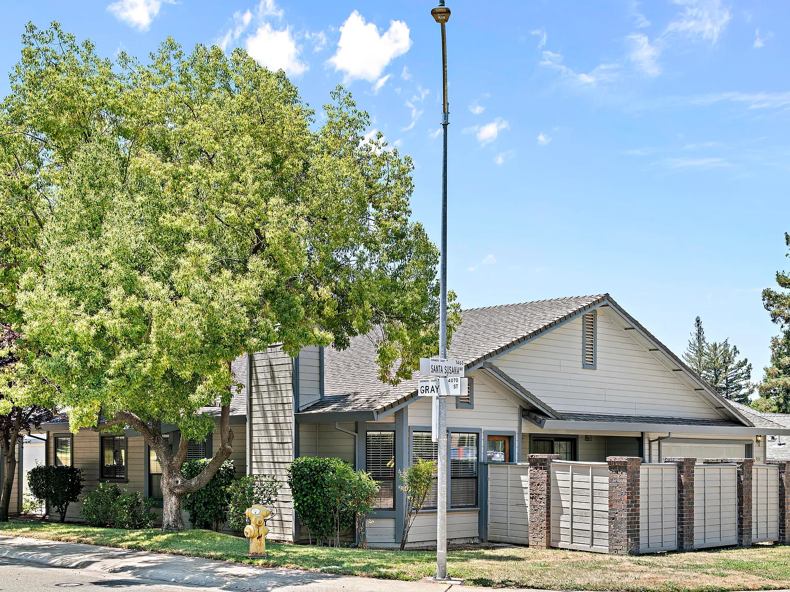 3 bed, 1500 sqft, $2,700 — Photo 4