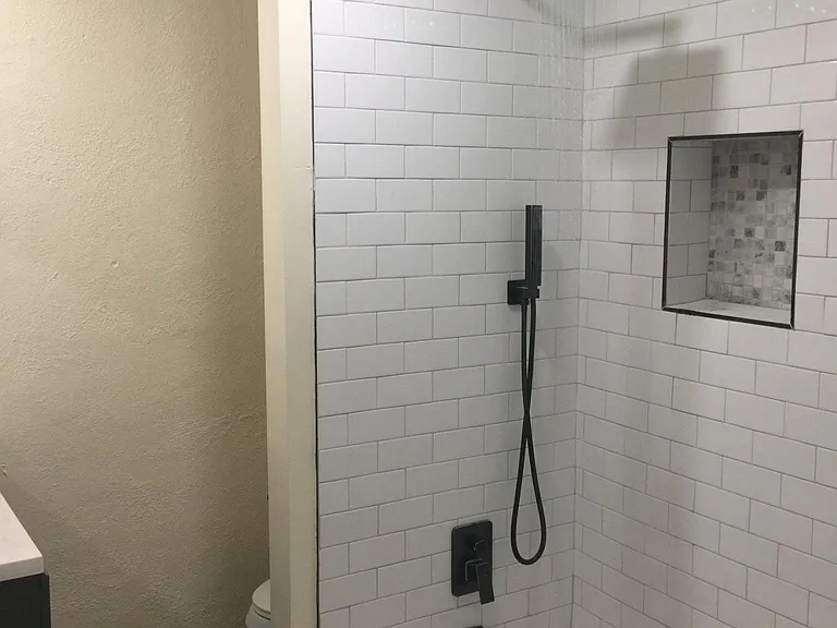 909 E Tuckey Ln #3 — Photo 14