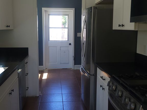 5th image of 2746 E St