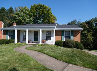 134 Dover Dr, Coraopolis, PA
