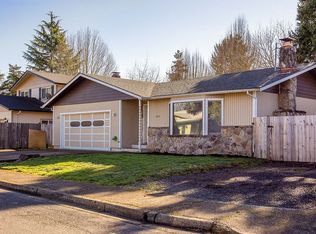 905 65th St, Springfield, OR 97478