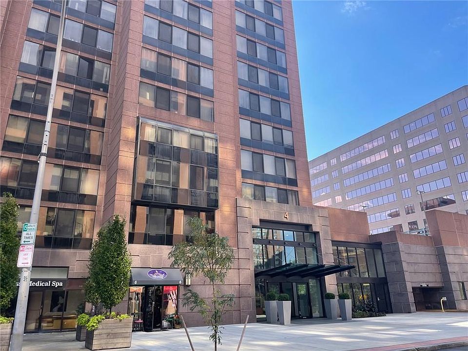 1st image of 4 Martine Avenue #807