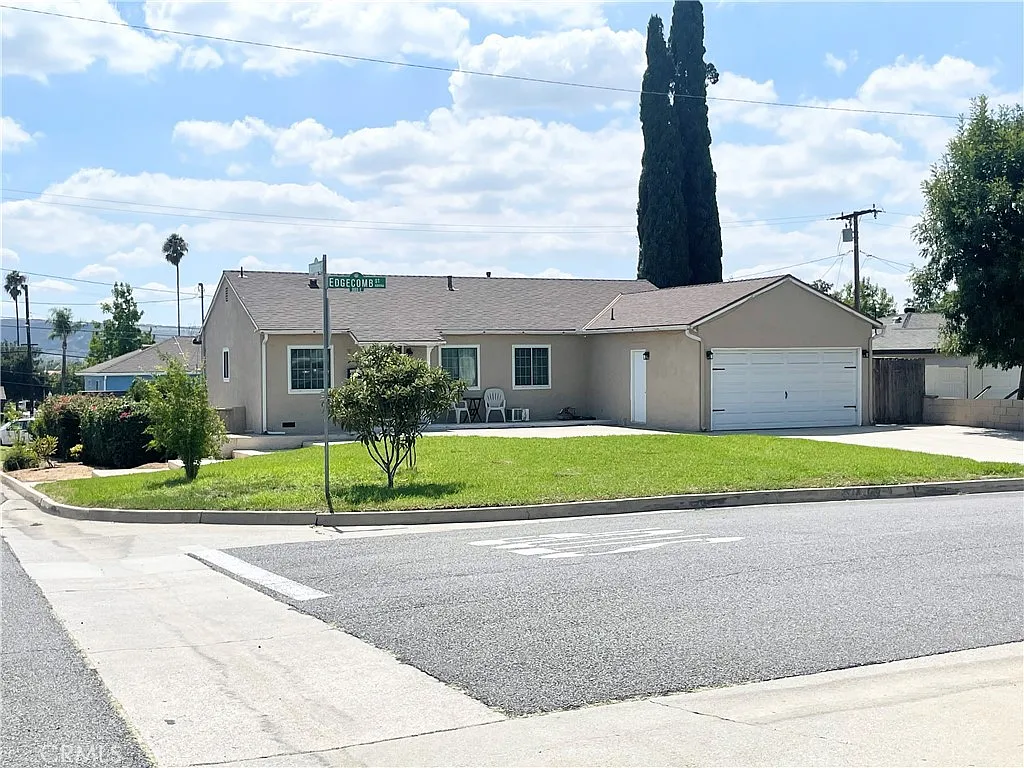 3 bed, 1491 sqft, $3,300 — Photo 1