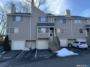 206 Sunrise Hill Rd #206, Norwalk, CT 06851