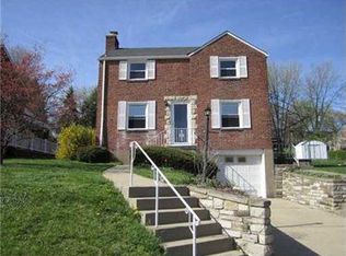 5310 Fieldcrest Dr, Pittsburgh, PA 15236