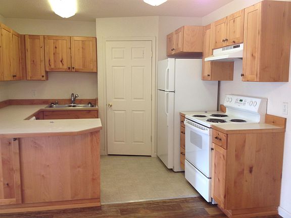 2nd image of 1102 2nd St W APT A-6