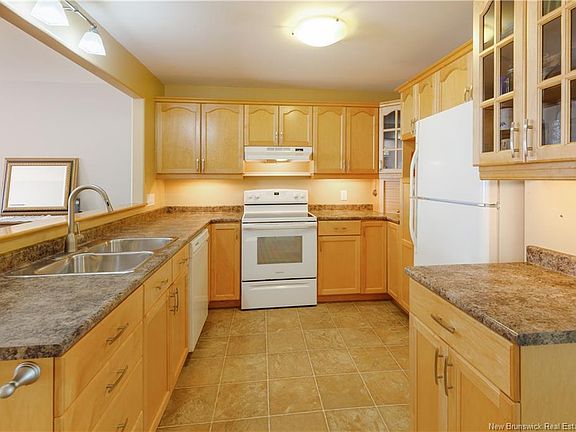 4th image of 43 Domethilde Cres