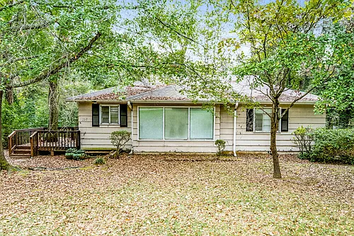 106 Lindberg Rd Photo 1