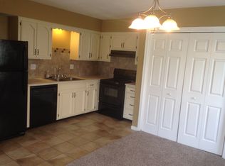 1233 SE 8th St, Lees Summit, MO 64063
