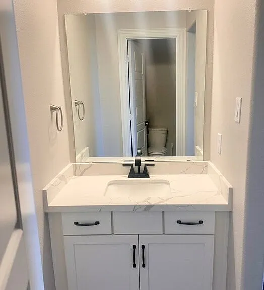 145 Waterside Dr — Photo 32