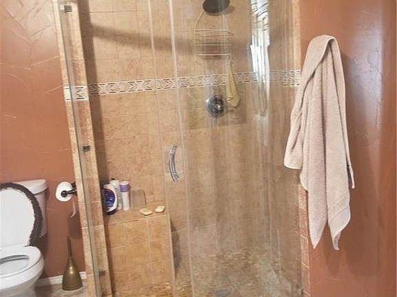 5th image of 3531 Oak Creek Cir