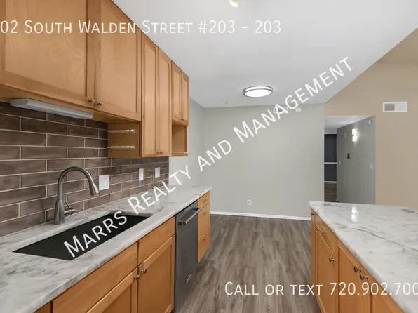 902 S Walden St Unit 203, Aurora, CO 80017