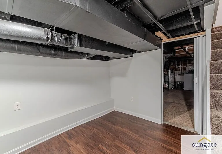 1824 Jackson St — Photo 18