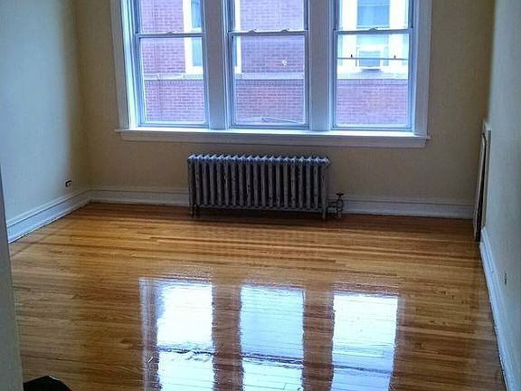 5th image of 4711 W Belmont Ave APT 2S