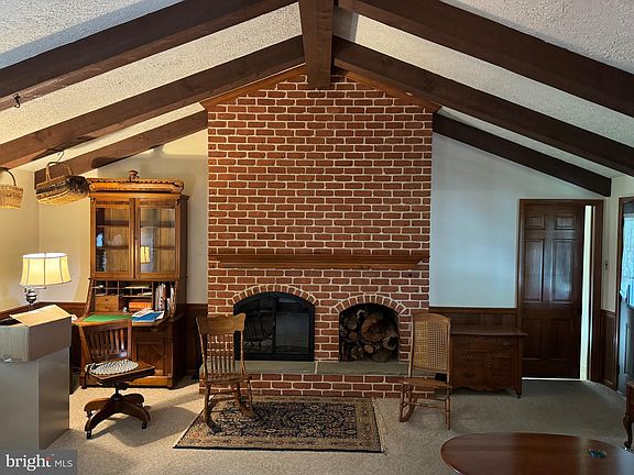 5th image of 682 Georgetown Rd