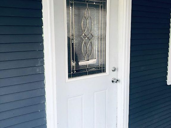 3rd image of 1507 Auburn St