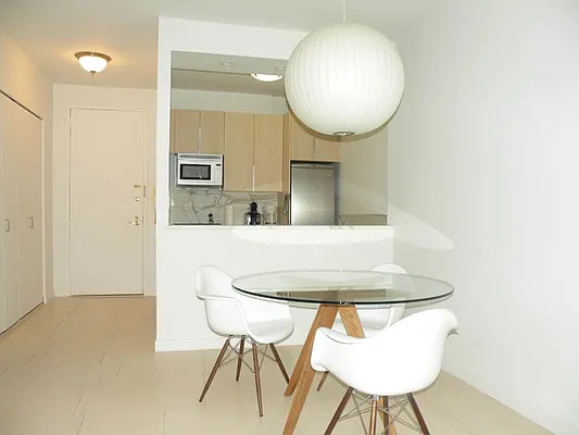 Rented by Oxford Property Group | media 6