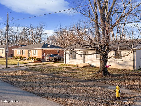 5th image of 5401 Alicante Ln