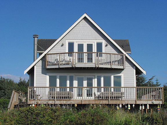 2nd image of 31 Ocean Ln