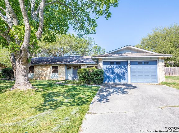 2nd image of 5907 Echoway St