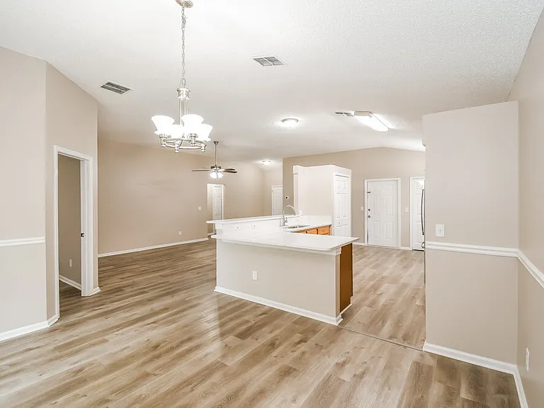 1418 Runes Ct — Photo 6