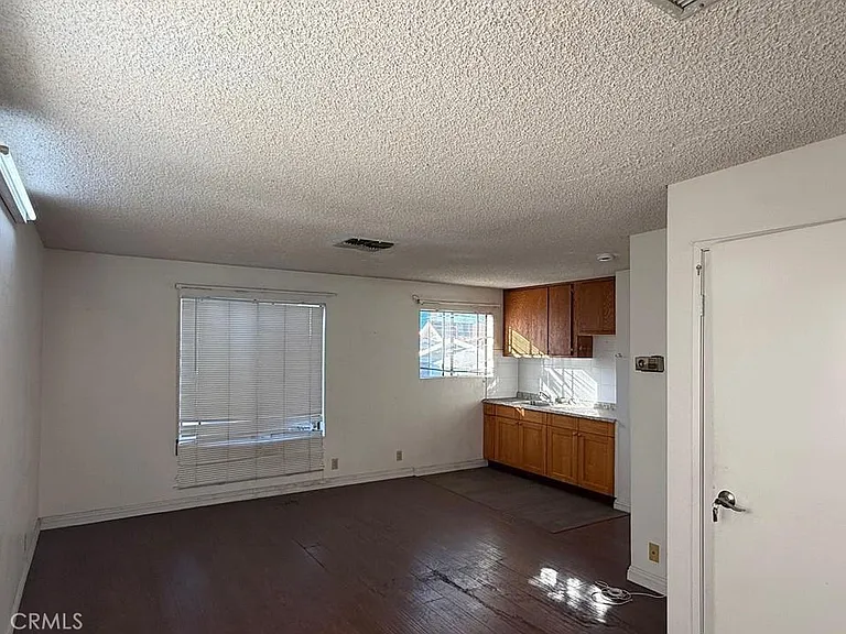 713 N Grand Ave #6A — Photo 10