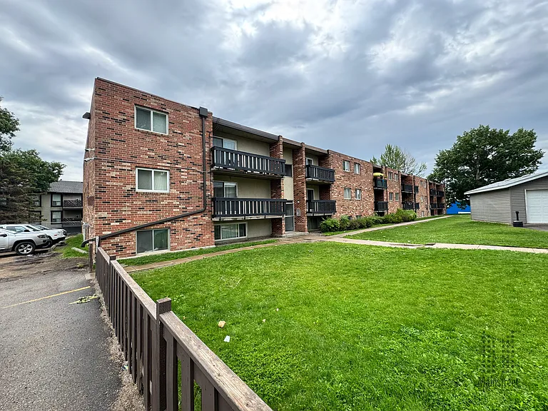 3170 Laurier Dr — Photo 12