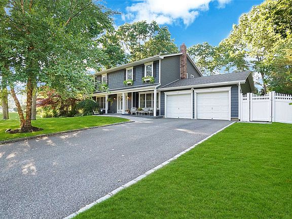 5th image of 45 Canterbury Dr