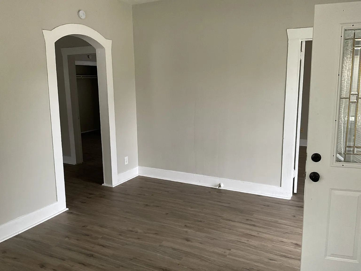 3 bed, 2.0 bath, 1276 sqft, $1,495 — Photo 3