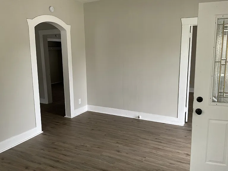 811 Rivas St — Photo 3