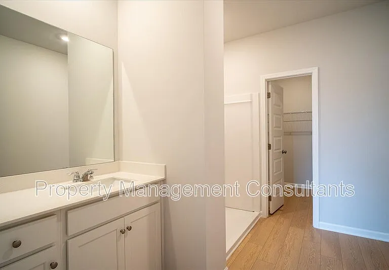 22772 Dashwood Ln — Photo 23