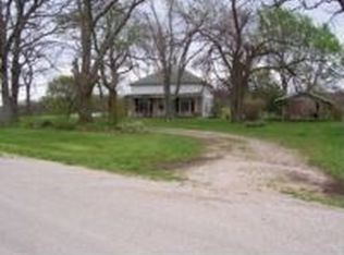 8256 Keenview Rd, Houston, MO 65483