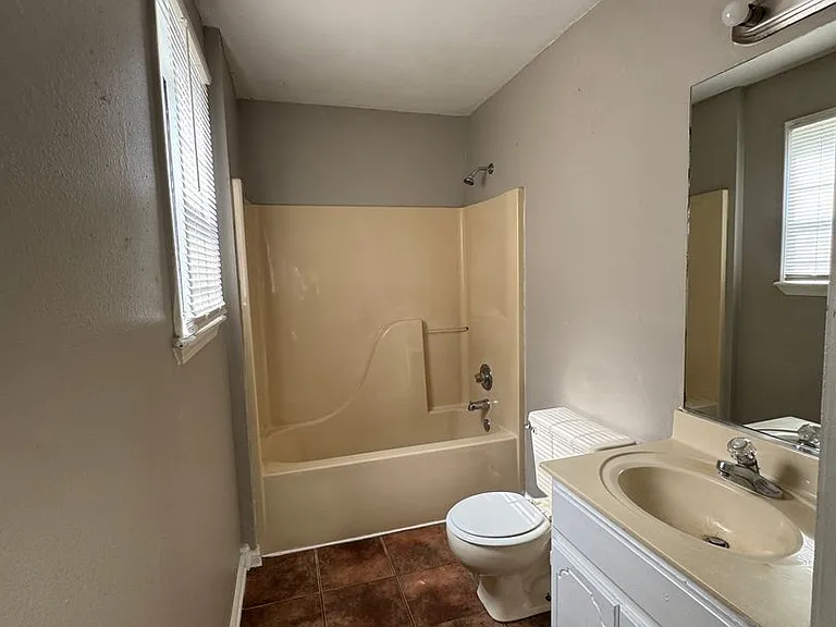 2508 Bonnie Jean Pl — Photo 10