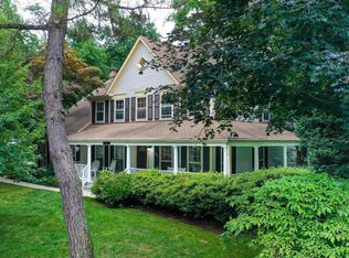 1500 Turtle Rock Ln, Reston, VA 20194