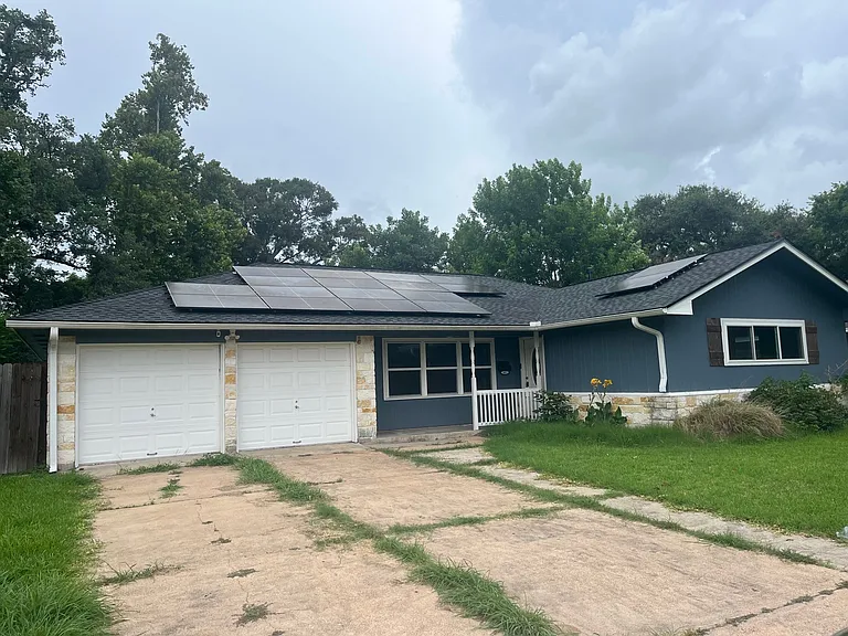 603 Center Way — Photo 1