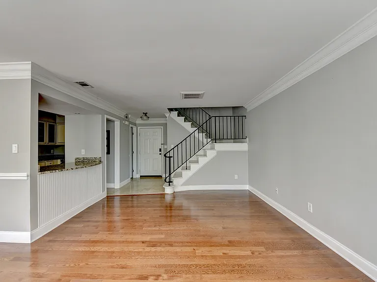 6980 Roswell Rd #C5 — Photo 10