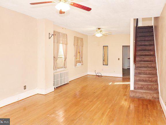 3rd image of 422 Pine Hill St