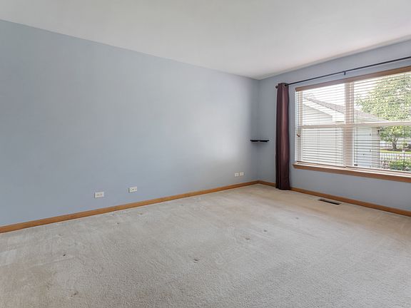 4th image of 10569 Lansdale St