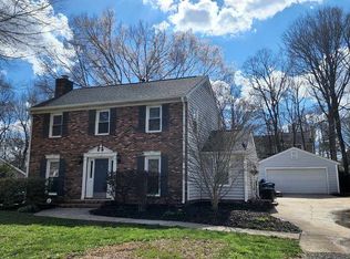 518 Fence Post Ln, Matthews, NC 28105