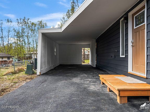 4th image of 6436 Carlos Ct