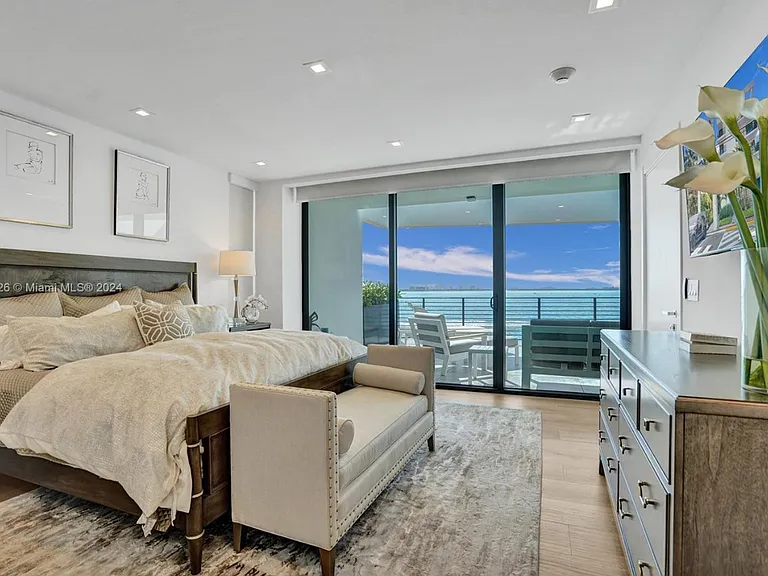 1930 Bay Dr #2 — Photo 30