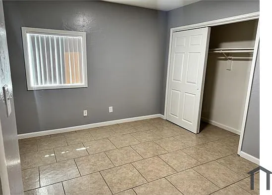 115 W Hill Dr #11 — Photo 22