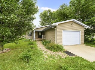 505 Rudolph St, Dixon, IL 61021