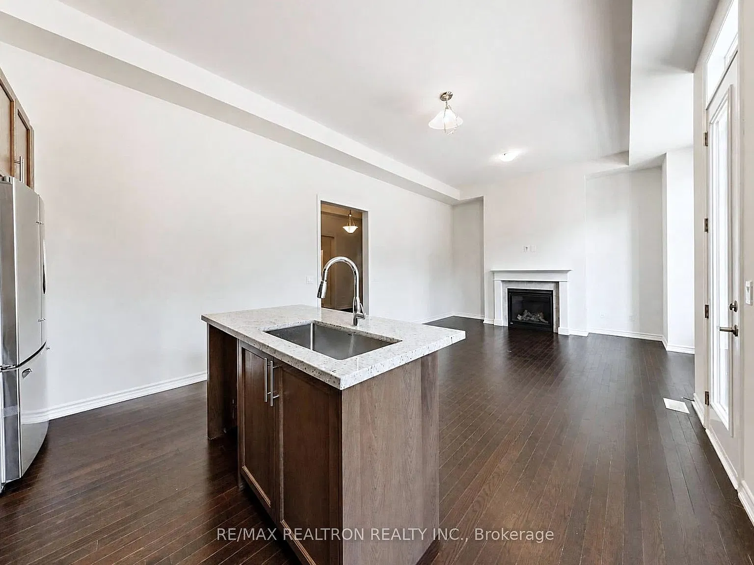 4 bed, $3,700 — Photo 4