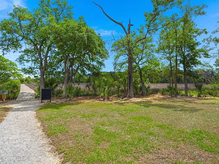 808 Forrest Dr — Photo 39
