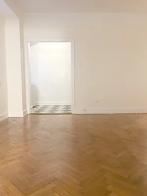 Rented by AJ Clarke | media 10