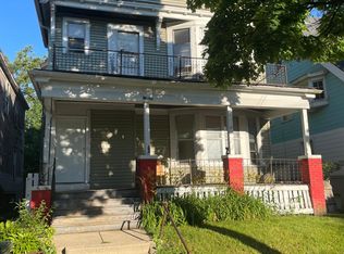 2863 N 12th St #B, Milwaukee, WI 53206