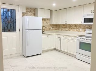 5 Carnegie Ct #BASEMENT, Toronto, ON M2M 1W2
