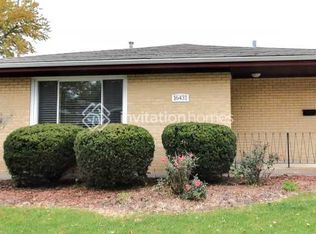 16431 Terry Ln, Oak Forest, IL 60452